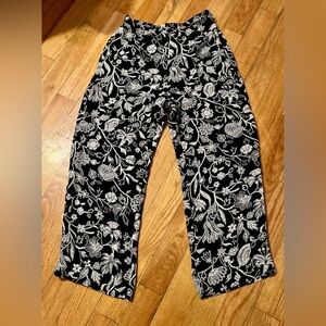 Sara Campbell Petite 10P Floral Wide Leg Pants Lined High Rise Black White Crop